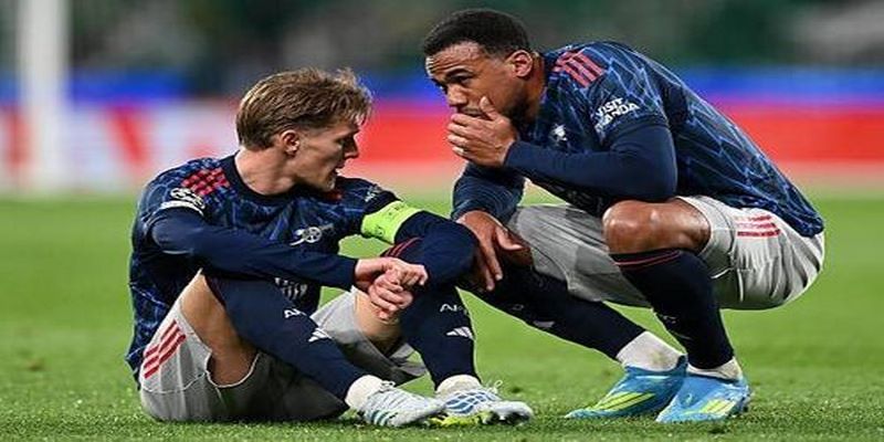 Martin Odegaard gặp chấn thương